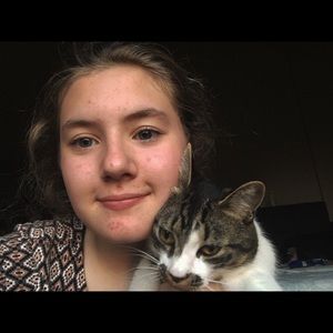 Meet your Posher, Ava